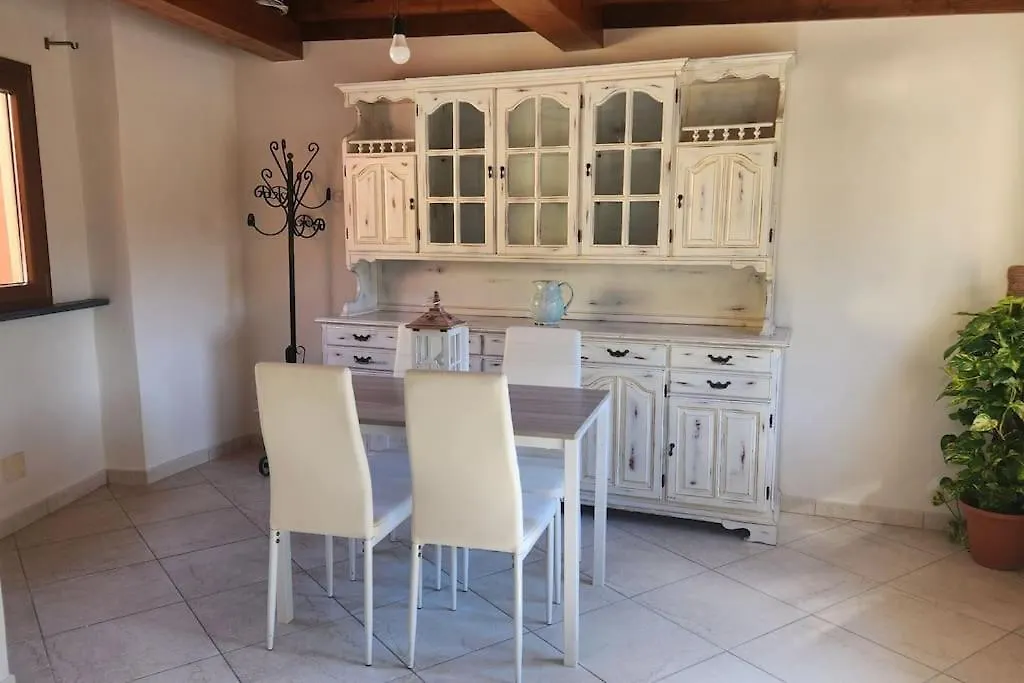 Apartment Appartamento Al Chiesino Bergiola Maggiore Italy